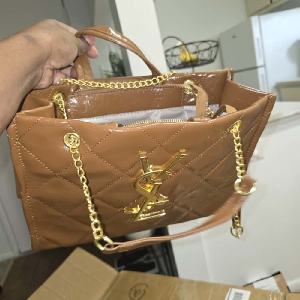 Yves Saint Laurent Black Leather Women's Bag